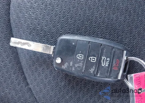 2018 Kia Optima Lx z USA, uszkodzony, nr VIN 5XXGT4L33JG225807